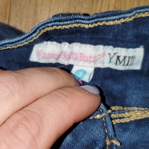 Ymi destroyed jean shorts size 3 - Picture 3 of 4